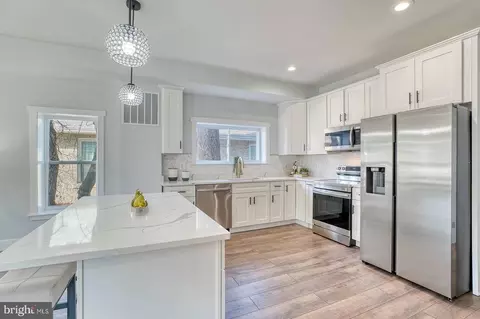 Kitchen - 3354 Ely Pl SE, Washington, DC 20019 photo 2 of 6