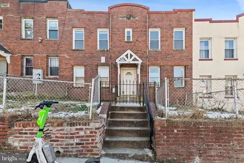 1213 Penn St NE, Washington, DC 20002