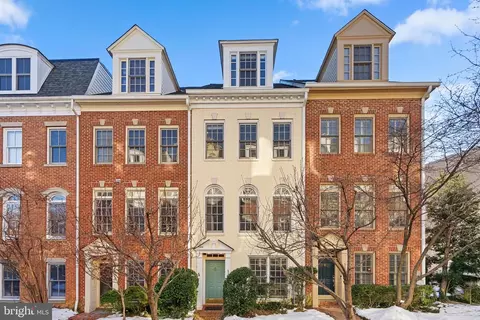 5320 43rd St NW, Washington, DC 20015