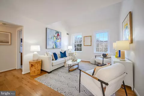 3940 Langley Ct NW #E635, Washington, DC 20016
