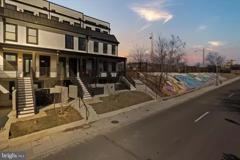 755 Columbia Rd NW #2, Washington, DC 20001