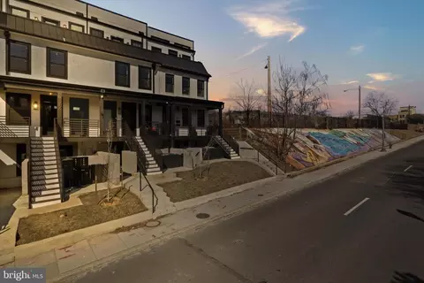 755 Columbia Rd NW #3, Washington, DC 20001