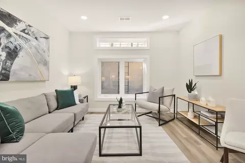 2639 41st St NW #2, Washington, DC 20007 photo 2