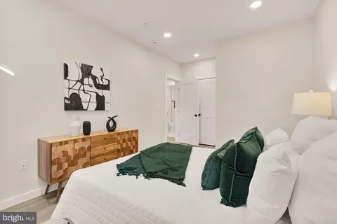 2639 41st St NW #2, Washington, DC 20007 photo 15