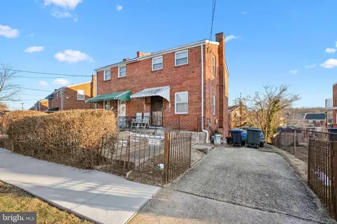 4327 Gorman Ter SE, Washington, DC 20019