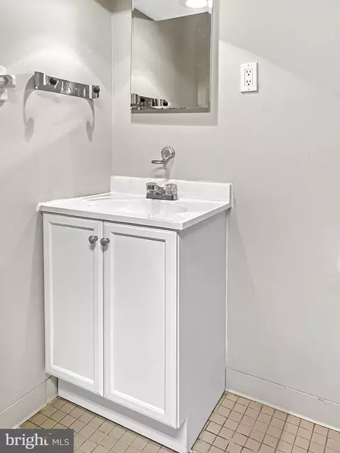 Bath - 823 3rd St SW, Washington, DC 20024 photo 2 of 2