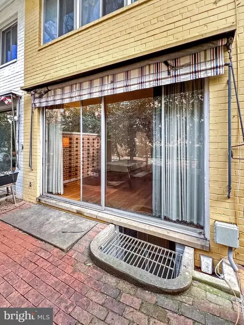 Exterior - 823 3rd St SW, Washington, DC 20024 photo 1 of 1