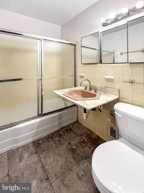 Bath - 823 3rd St SW, Washington, DC 20024 photo 1 of 2