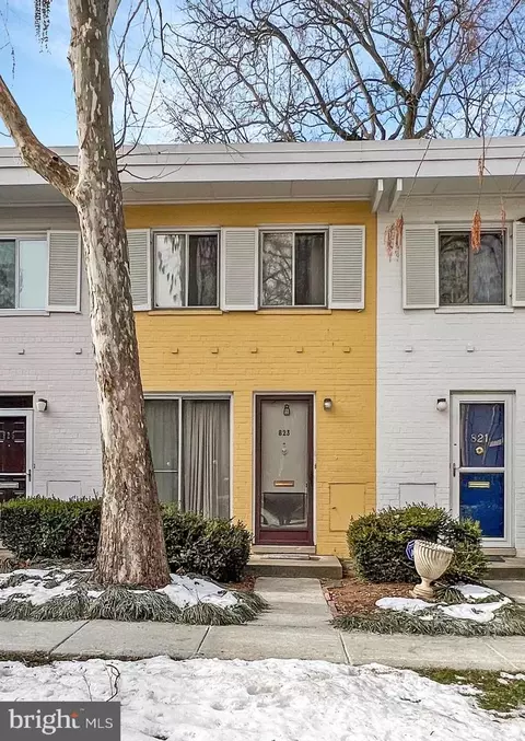 823 3rd St SW, Washington, DC 20024