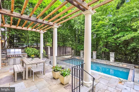 2213 King Pl NW, Washington, DC 20007 photo 39
