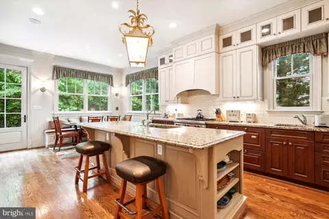 2213 King Pl NW, Washington, DC 20007 photo 10