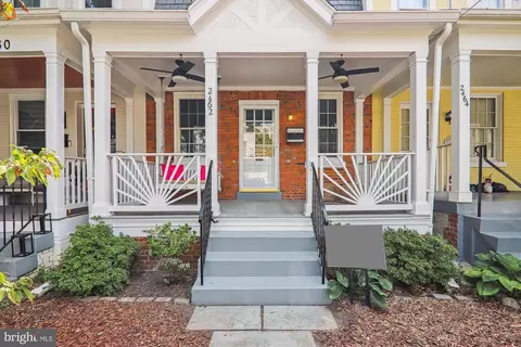 2462 Tunlaw Rd NW, Washington, DC 20007