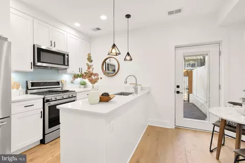 1171 3rd St NE, Washington, DC 20002 photo 6