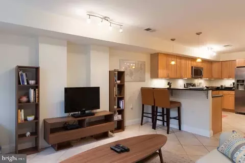 1817 15th St NW, Washington, DC 20009 photo 18