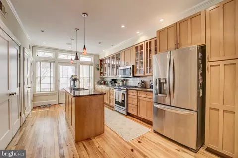 1817 15th St NW, Washington, DC 20009 photo 12