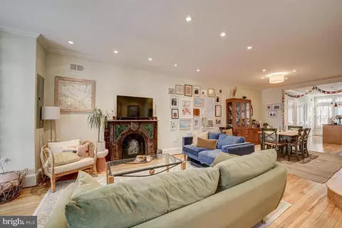 1817 15th St NW, Washington, DC 20009 photo 5