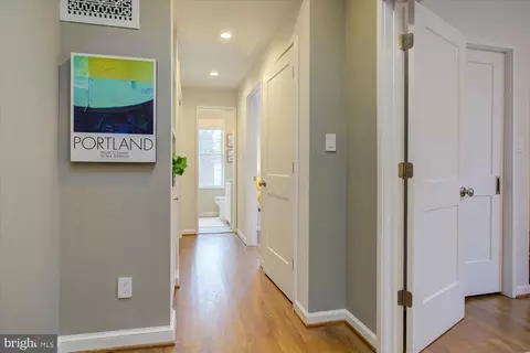 1013 C St SE, Washington, DC 20003 photo 15