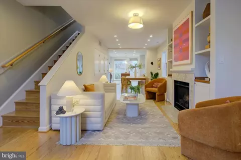 1013 C St SE, Washington, DC 20003 photo 3