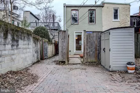 1013 C St SE, Washington, DC 20003 photo 11