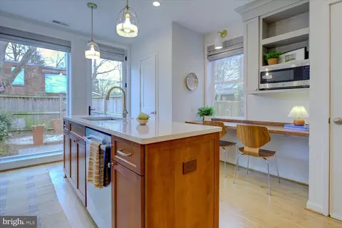 1013 C St SE, Washington, DC 20003 photo 8