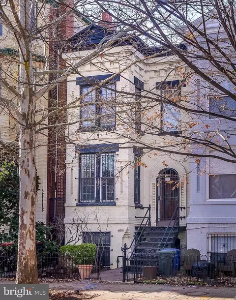 112 11th St NE, Washington, DC 20002