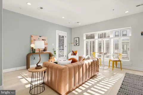 1415 Oak St NW #102, Washington, DC 20010