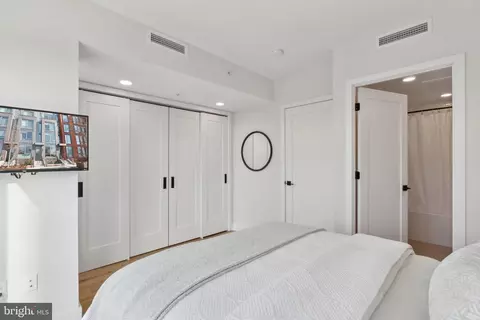1211 Van St SE #TH-1D, Washington, DC 20003 photo 10