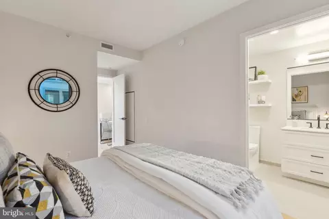 1211 Van St SE #TH-1D, Washington, DC 20003 photo 15