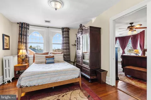 Bedroom - 226 4th St NE, Washington, DC 20002 photo 11 of 21