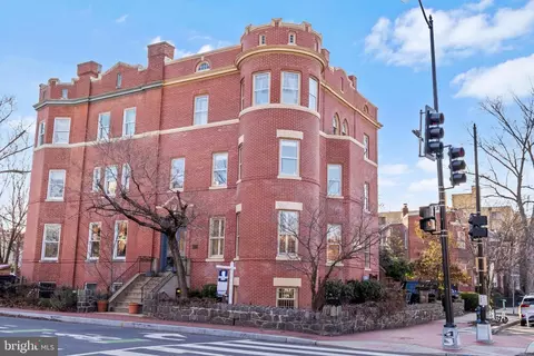 Exterior - 226 4th St NE, Washington, DC 20002 photo 4 of 12