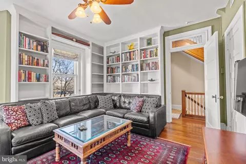 Living - 226 4th St NE, Washington, DC 20002 photo 3 of 4