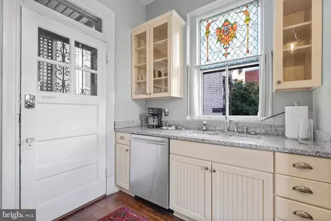 Kitchen - 226 4th St NE, Washington, DC 20002 photo 3 of 10