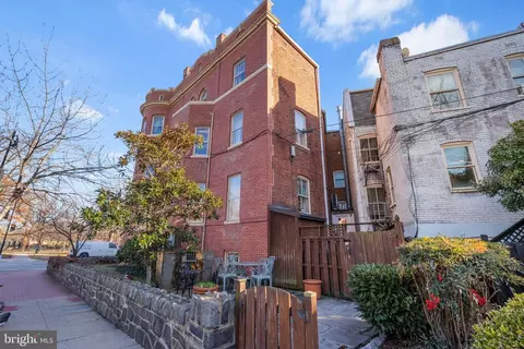 Exterior - 226 4th St NE, Washington, DC 20002 photo 6 of 12