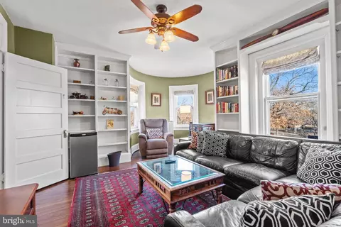 Living - 226 4th St NE, Washington, DC 20002 photo 2 of 4