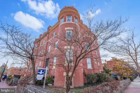 Exterior - 226 4th St NE, Washington, DC 20002 photo 3 of 12