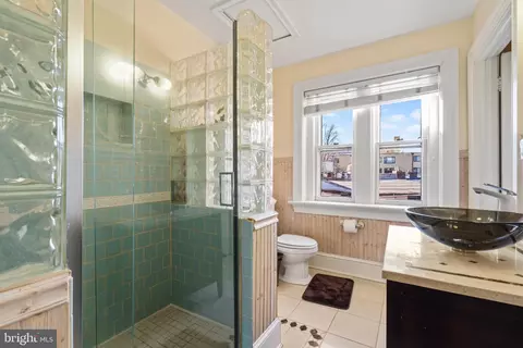 Bath - 226 4th St NE, Washington, DC 20002 photo 3 of 6