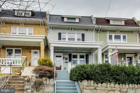 402 Emerson St NW, Washington, DC 20011