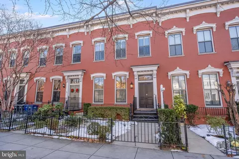 Exterior - 411 G St SE, Washington, DC 20003 photo 5 of 5