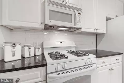 Kitchen - 411 G St SE, Washington, DC 20003 photo 14 of 14