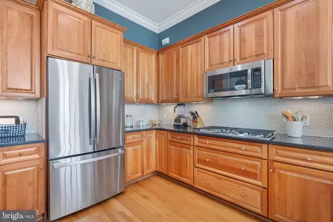 Kitchen - 411 G St SE, Washington, DC 20003 photo 3 of 14