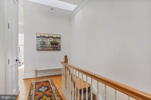 Entry Way - 411 G St SE, Washington, DC 20003 photo 2 of 3