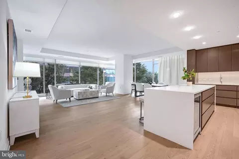 2501 M St NW #208, Washington, DC 20037