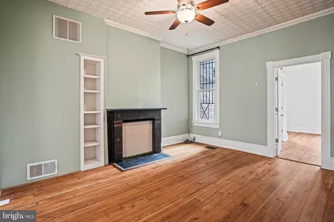 Living - 1324 Montello Ave NE, Washington, DC 20002 photo 4 of 5