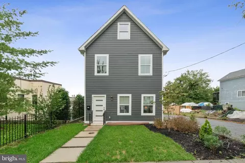 2241 Douglas St NE, Washington, DC 20018