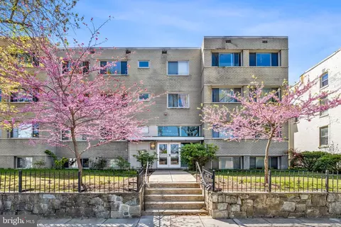 804 Taylor St NW #105, Washington, DC 20011