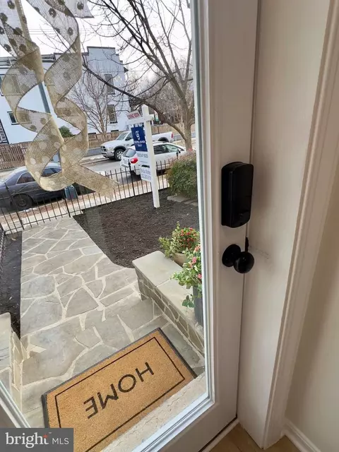 1704 A St SE, Washington, DC 20003 photo 48