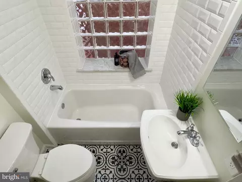 1704 A St SE, Washington, DC 20003 photo 36