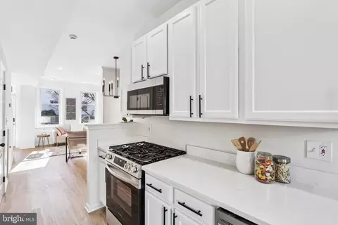 1704 A St SE, Washington, DC 20003 photo 14