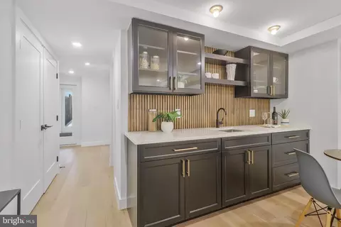 Entry Way - 332 17th Pl NE, Washington, DC 20002 photo 9 of 11