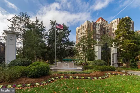 4000 Cathedral Ave NW #453B, Washington, DC 20016